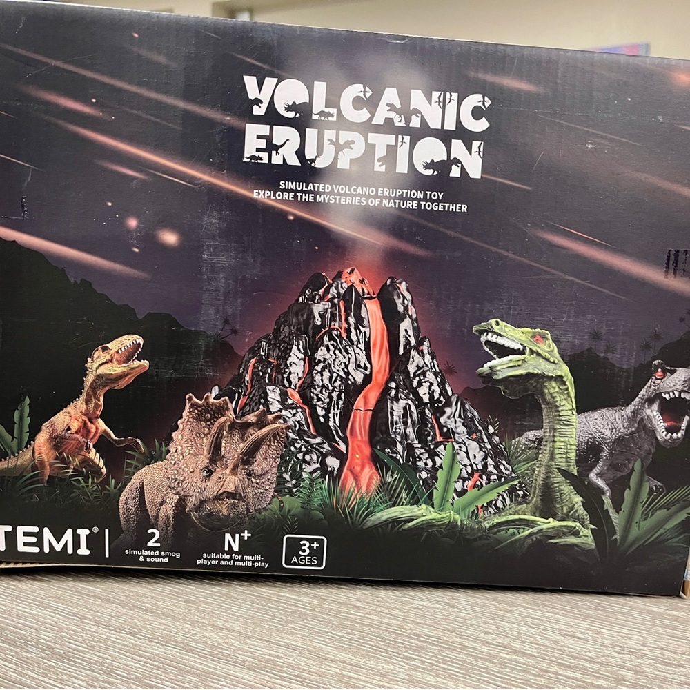 Temi volcanic eruption simulator and toy set with dinosaurs!